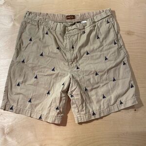 Oak Hill Tan Sailboat Print Men's Shorts 46 (CI)
